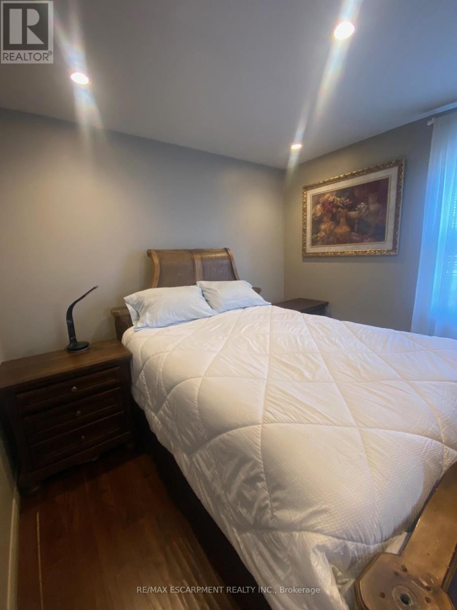 Single Family House for Sale in  KIMBERLY DRIVE Hamilton (Rosedale) 