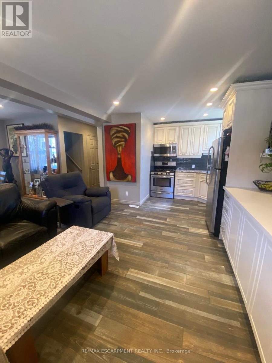 Single Family House for Sale in  KIMBERLY DRIVE Hamilton (Rosedale) 