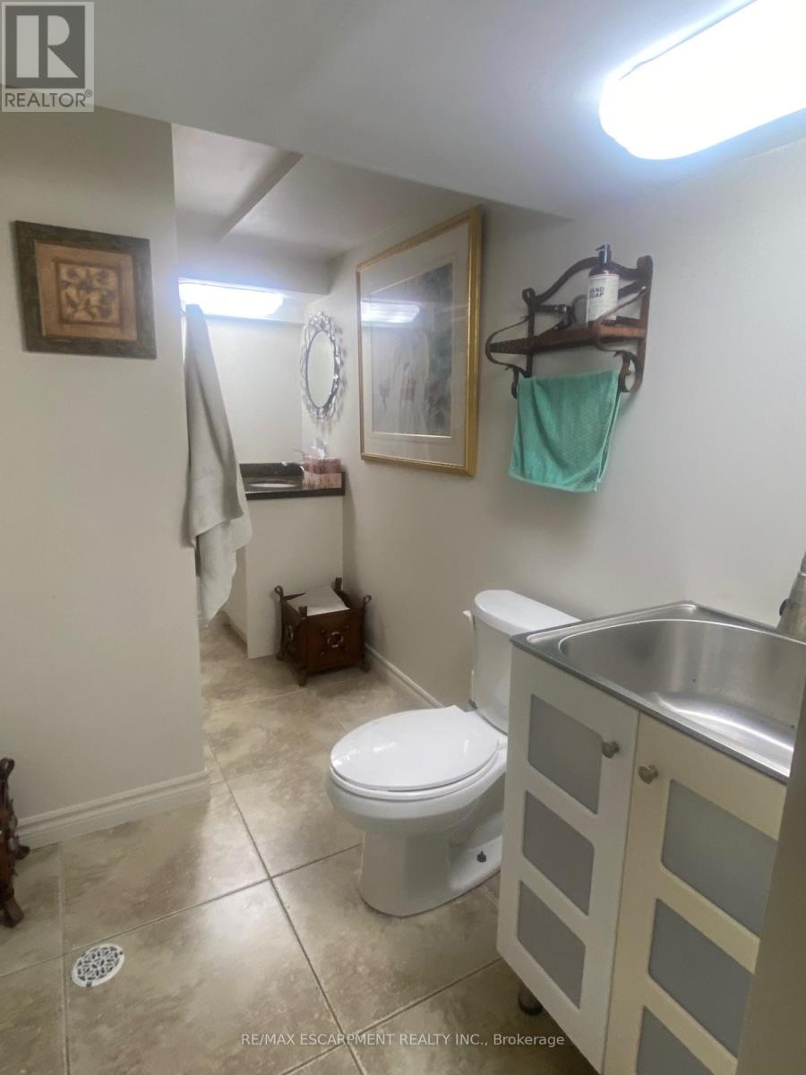 Single Family House for Sale in  KIMBERLY DRIVE Hamilton (Rosedale) 