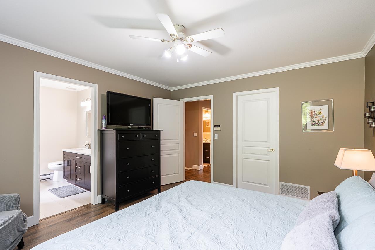 Photo 17 of 7458 147 A Street, Surrey BC