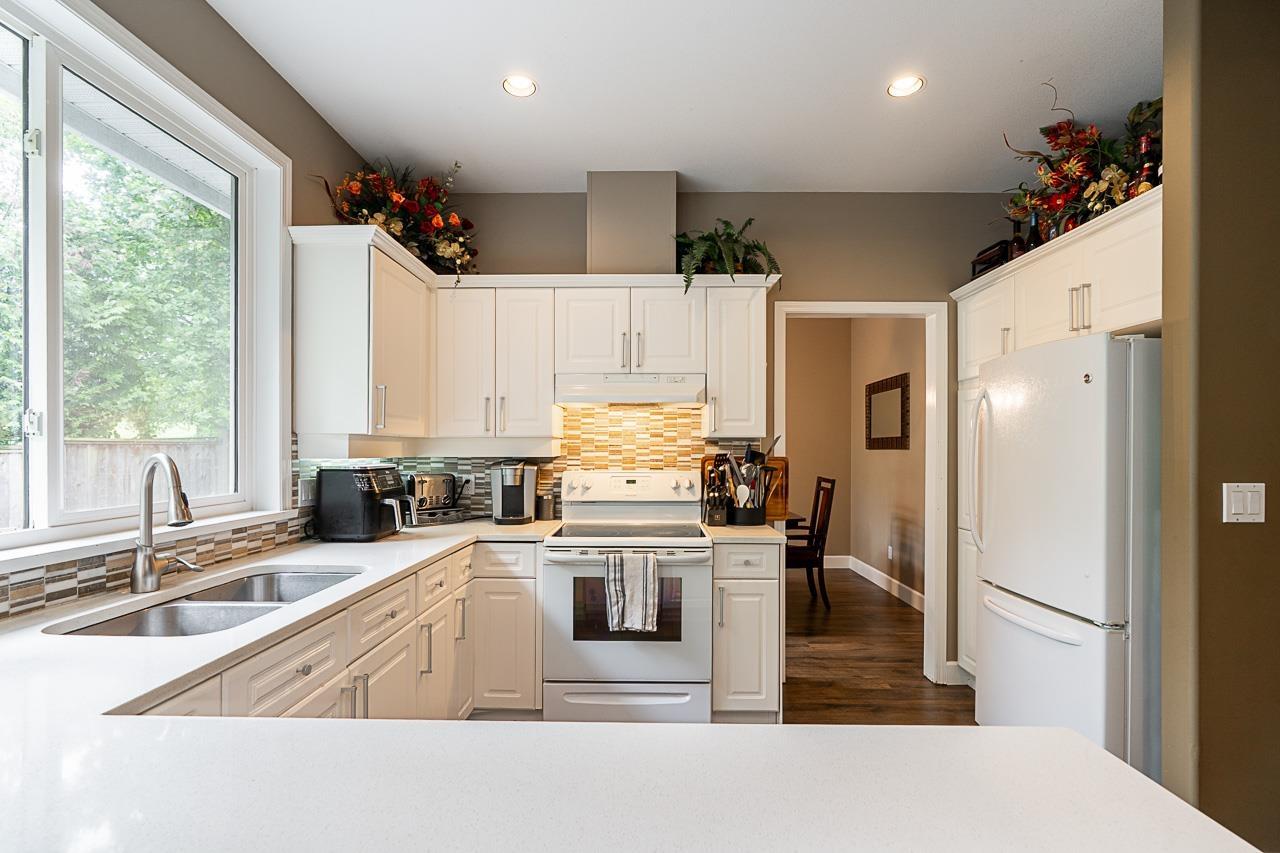 Photo 2 of 7458 147 A Street, Surrey BC