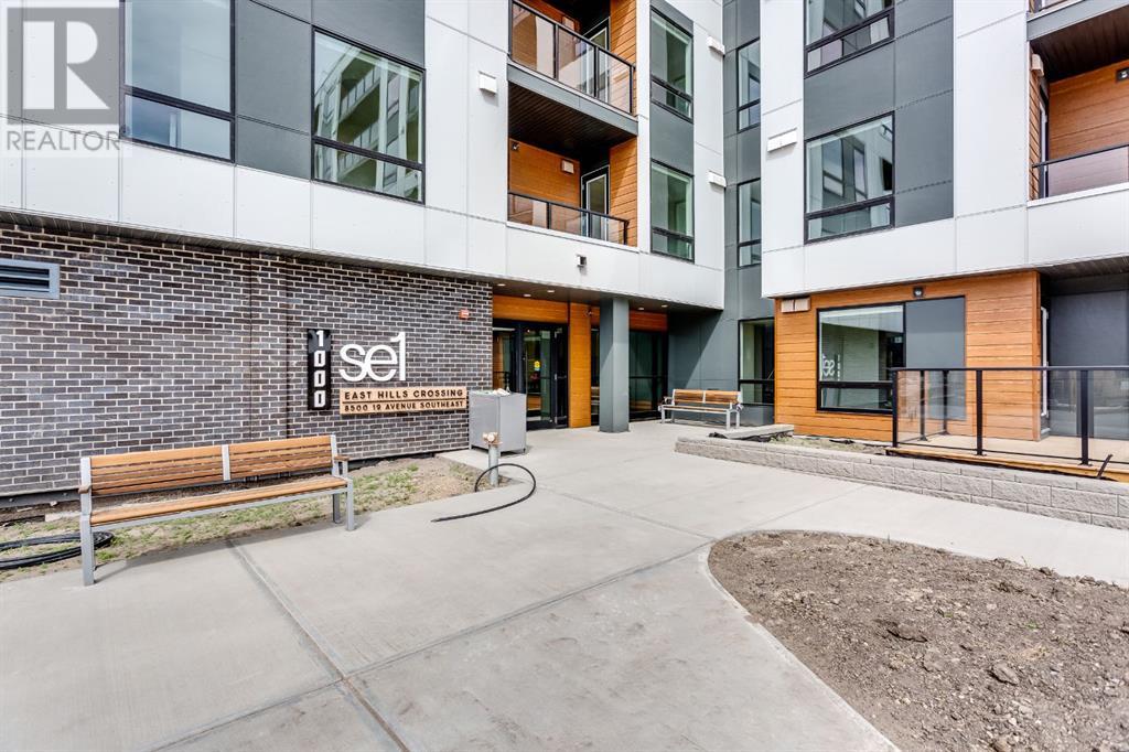 Single Family House for Sale in    Avenue SE Belvedere Calgary 
