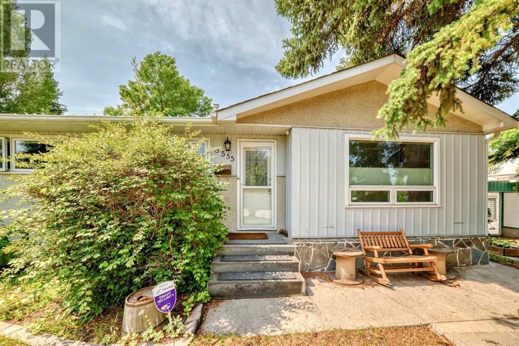 8555 34 Avenue NW, Calgary, Alberta