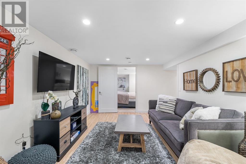 Single Family House for Sale in  Alexander Crescent NW Rosedale Calgary 