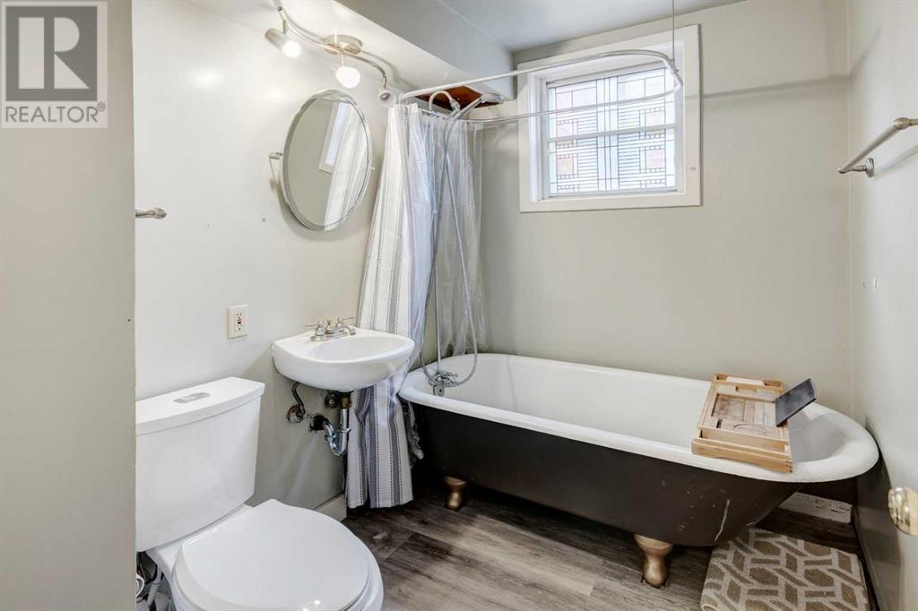 Single Family House Bungalow for Sale in  Russell Road NE Renfrew Calgary 