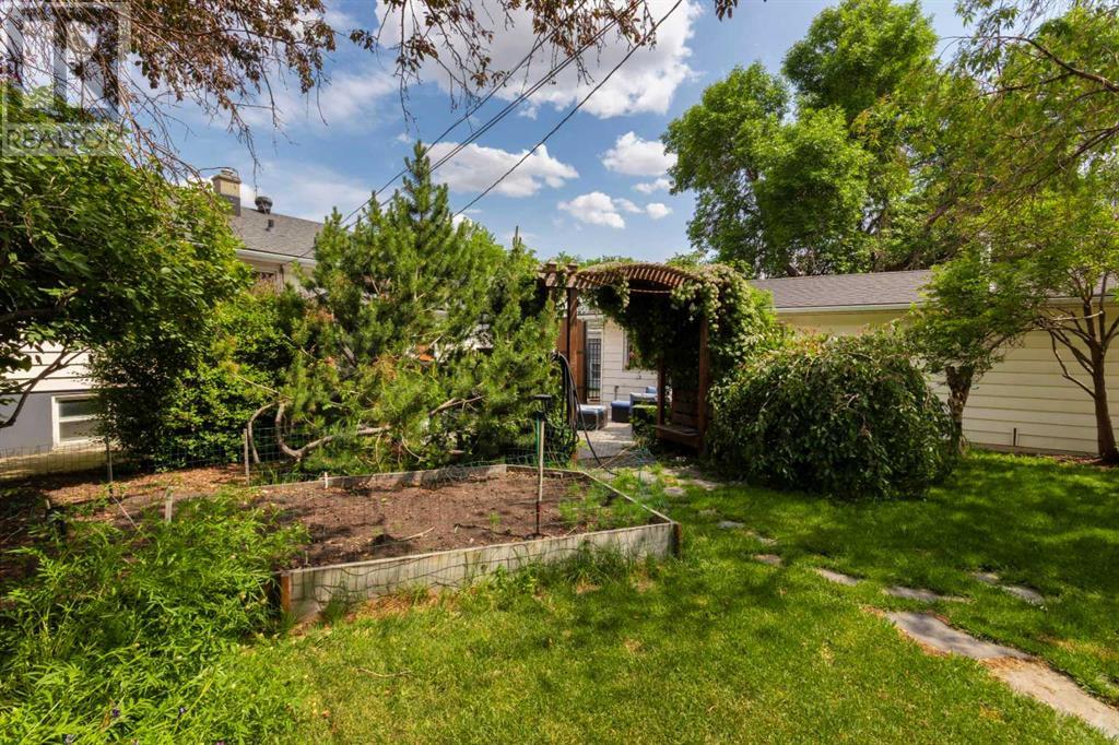 Single Family House Bungalow for Sale in  Russell Road NE Renfrew Calgary 