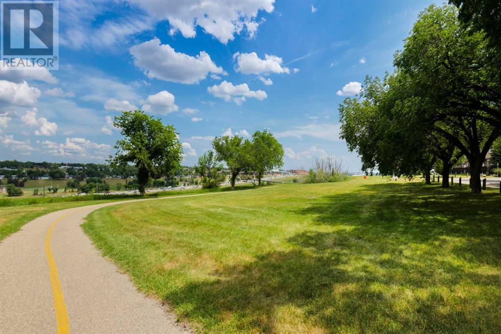 Single Family House Bungalow for Sale in  Russell Road NE Renfrew Calgary 