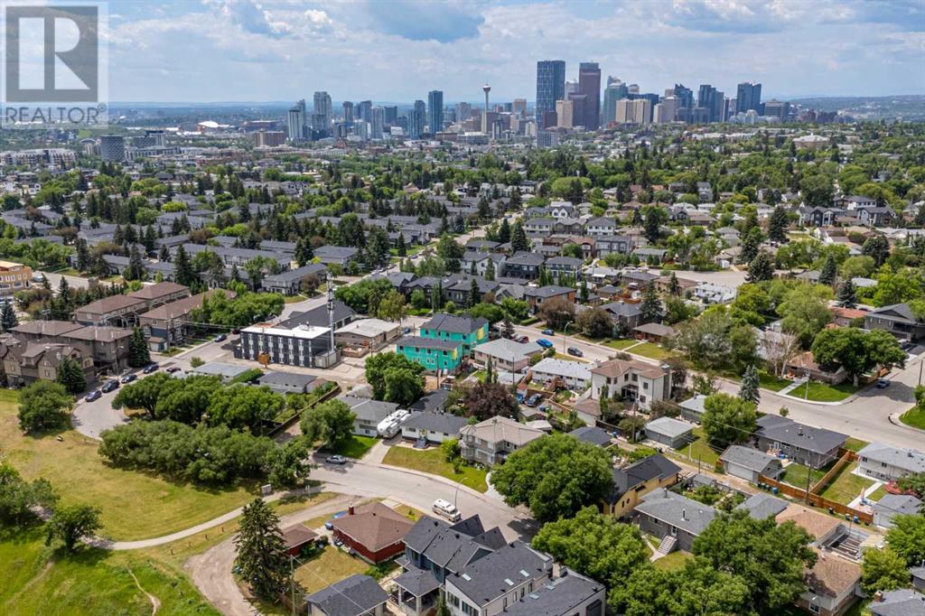Single Family House Bungalow for Sale in  Russell Road NE Renfrew Calgary 