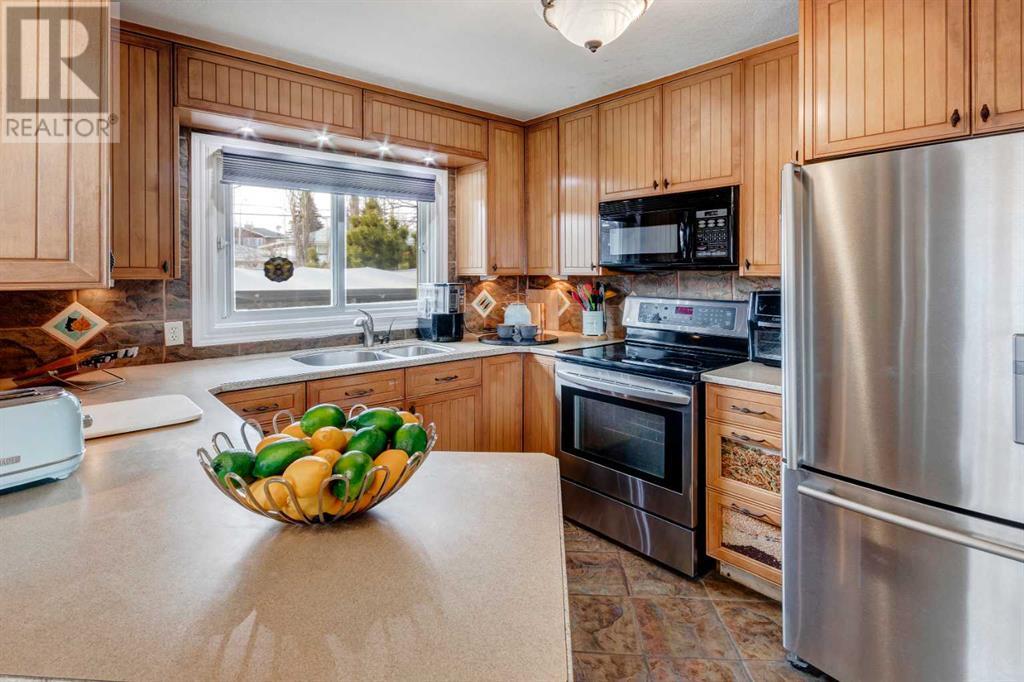 Single Family House Bungalow for Sale in  Russell Road NE Renfrew Calgary 