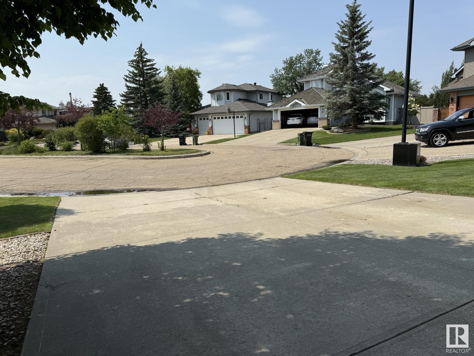 Photo 46 of 520 Twin Brooks Ba Nw, Edmonton AB