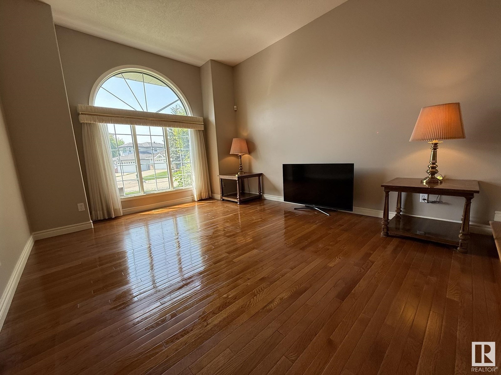 Photo 6 of 520 Twin Brooks Ba Nw, Edmonton AB