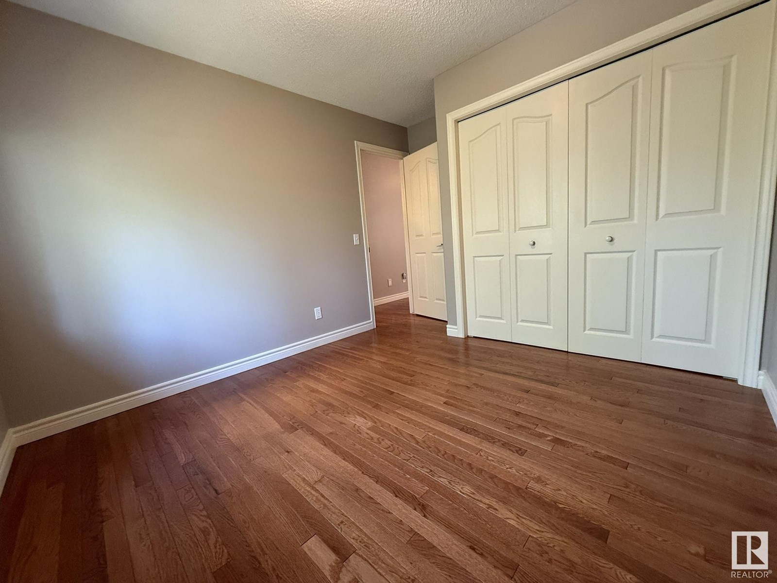 Photo 39 of 520 Twin Brooks Ba Nw, Edmonton AB