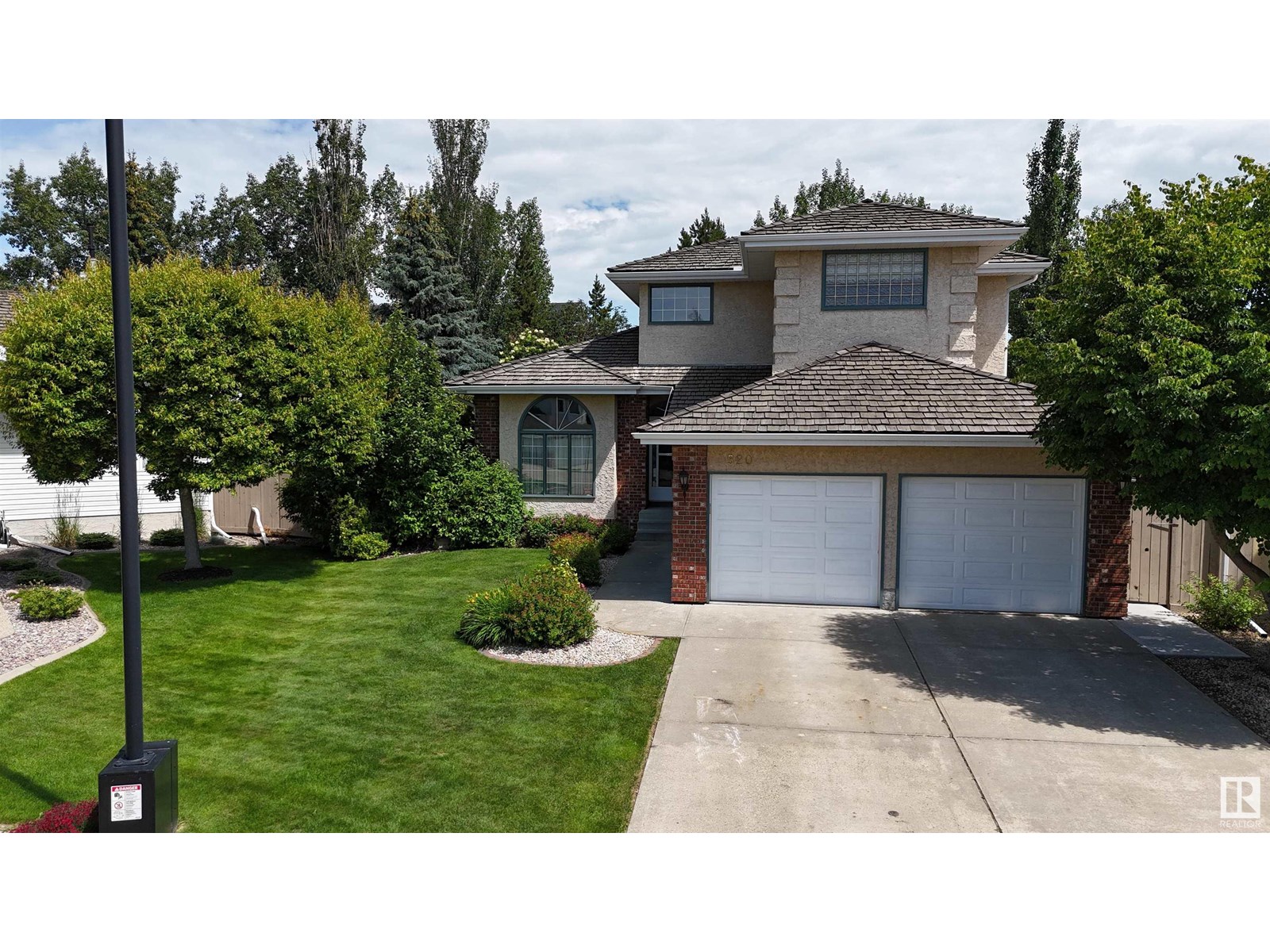 Photo 73 of 520 Twin Brooks Ba Nw, Edmonton AB