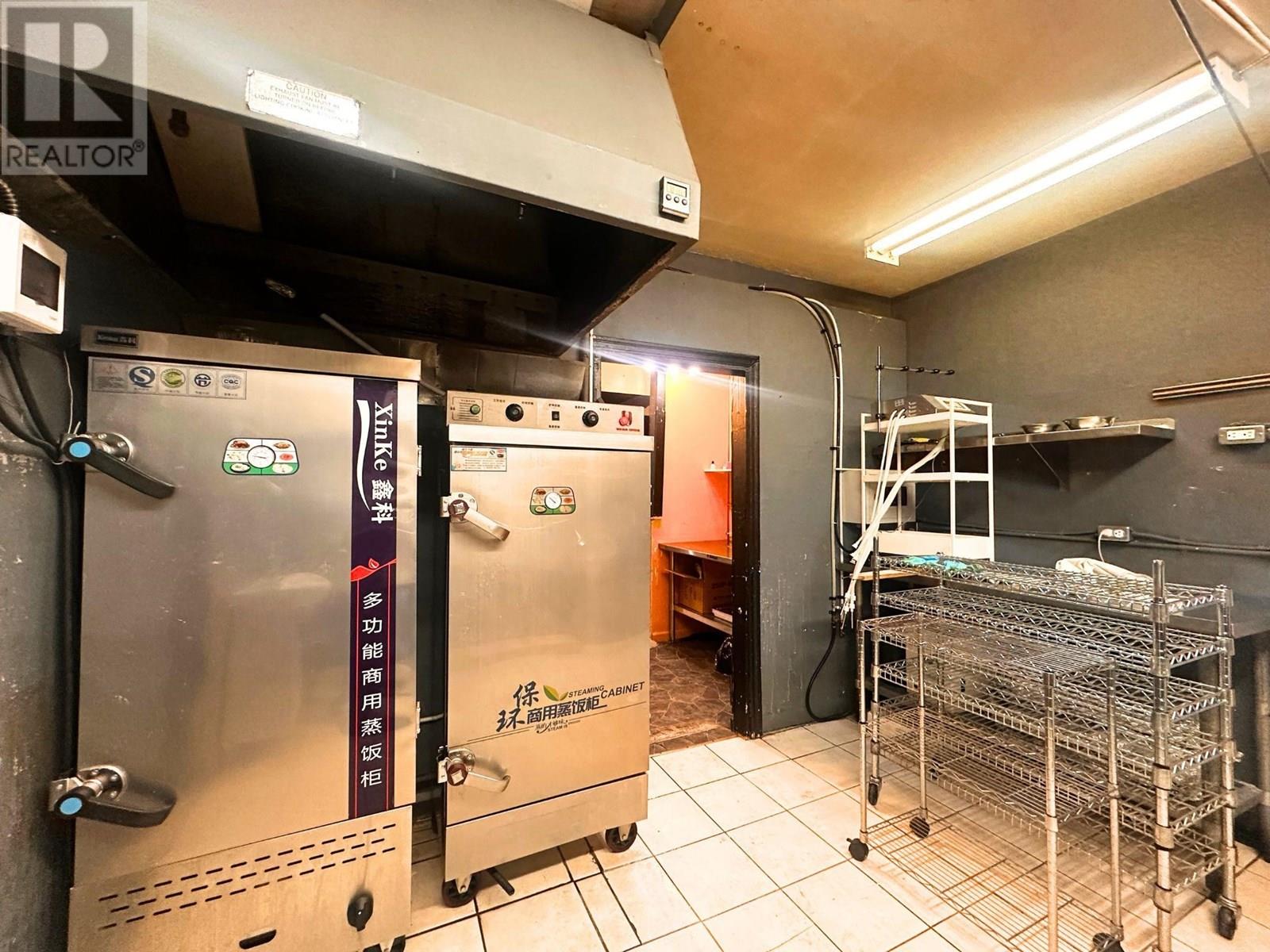 806 TWENTIETH STREET, New Westminster