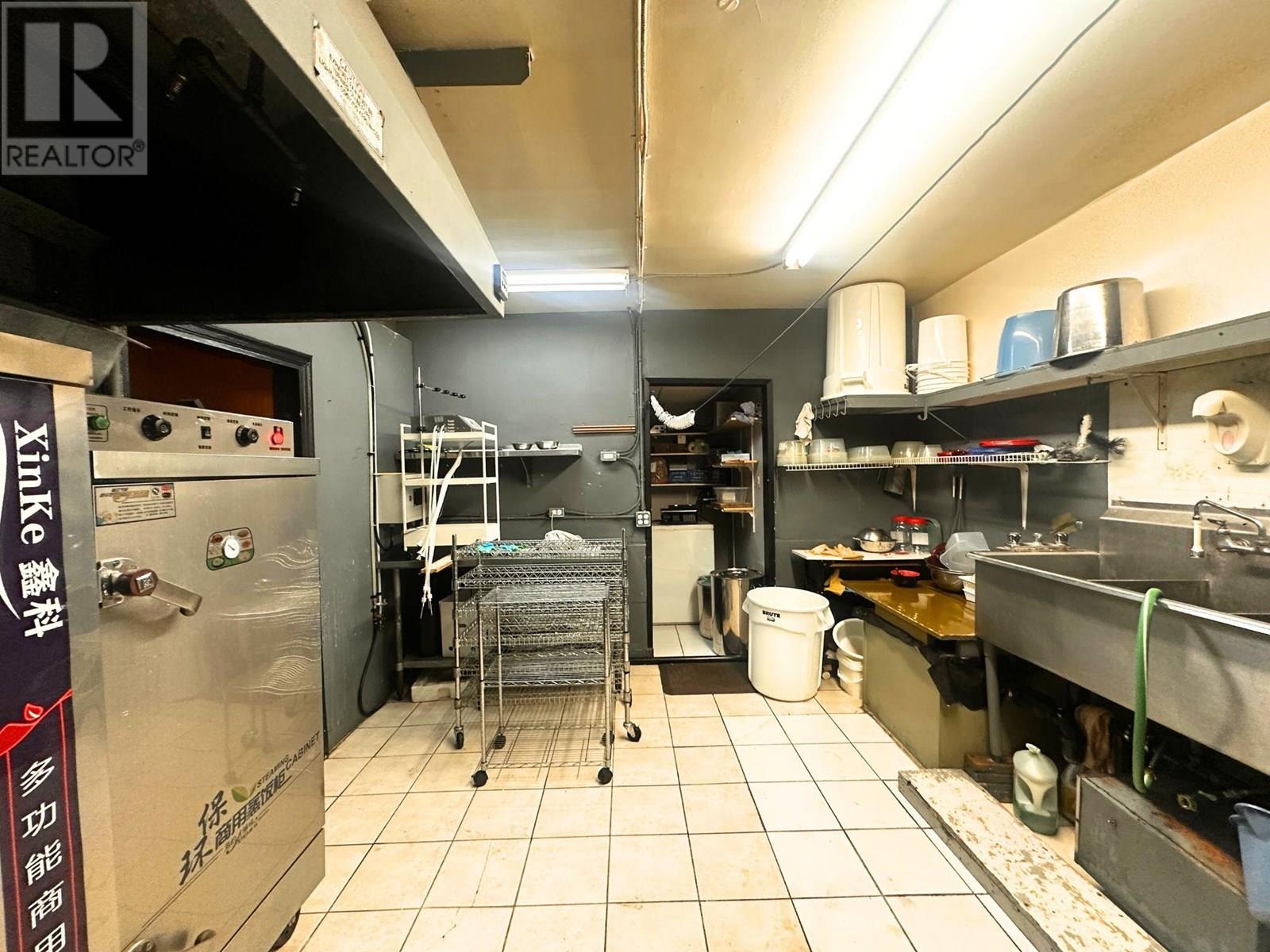 806 TWENTIETH STREET, New Westminster