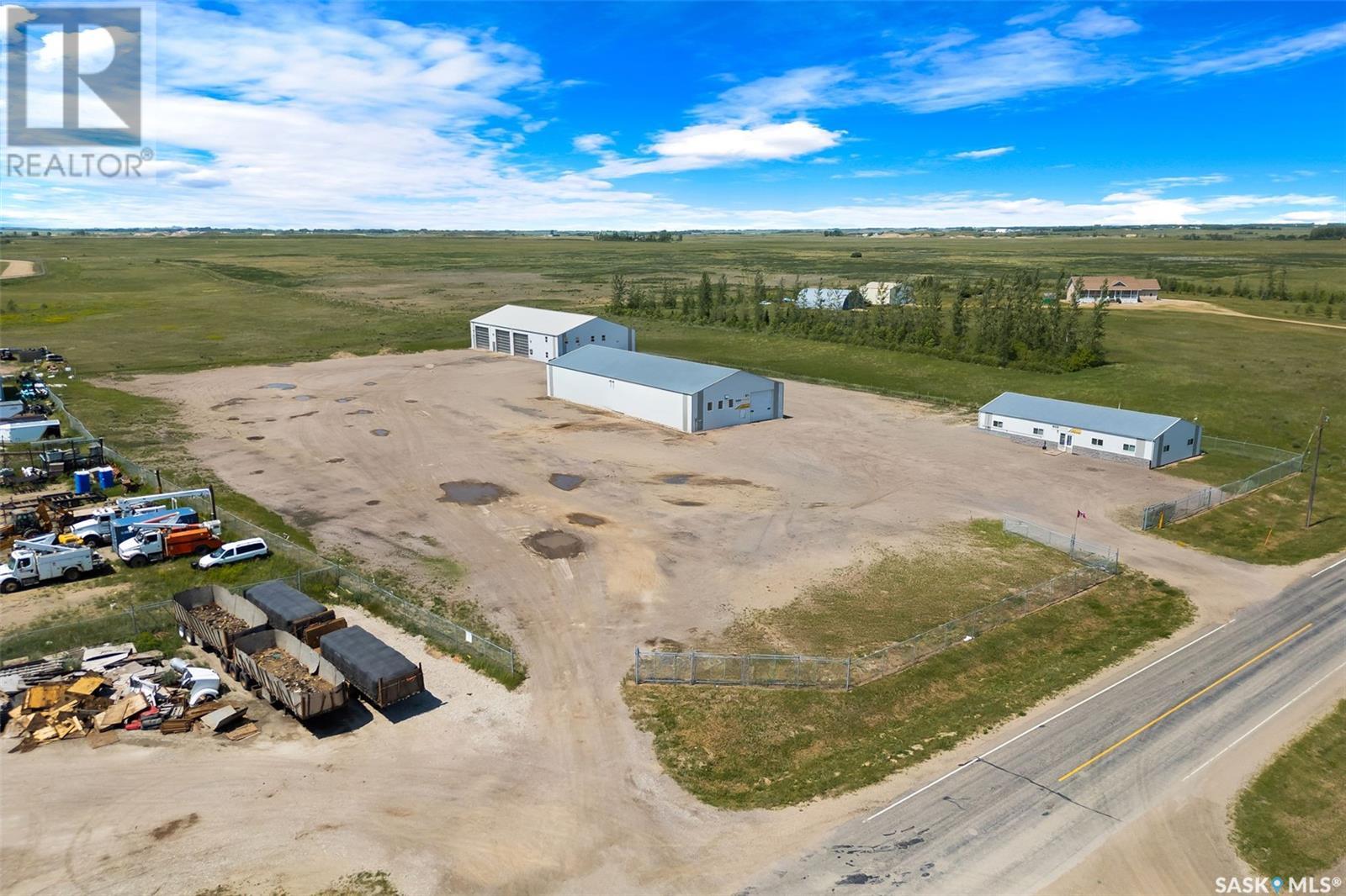 Photo 2 of 1200 Butte Street, Pilot Butte SK