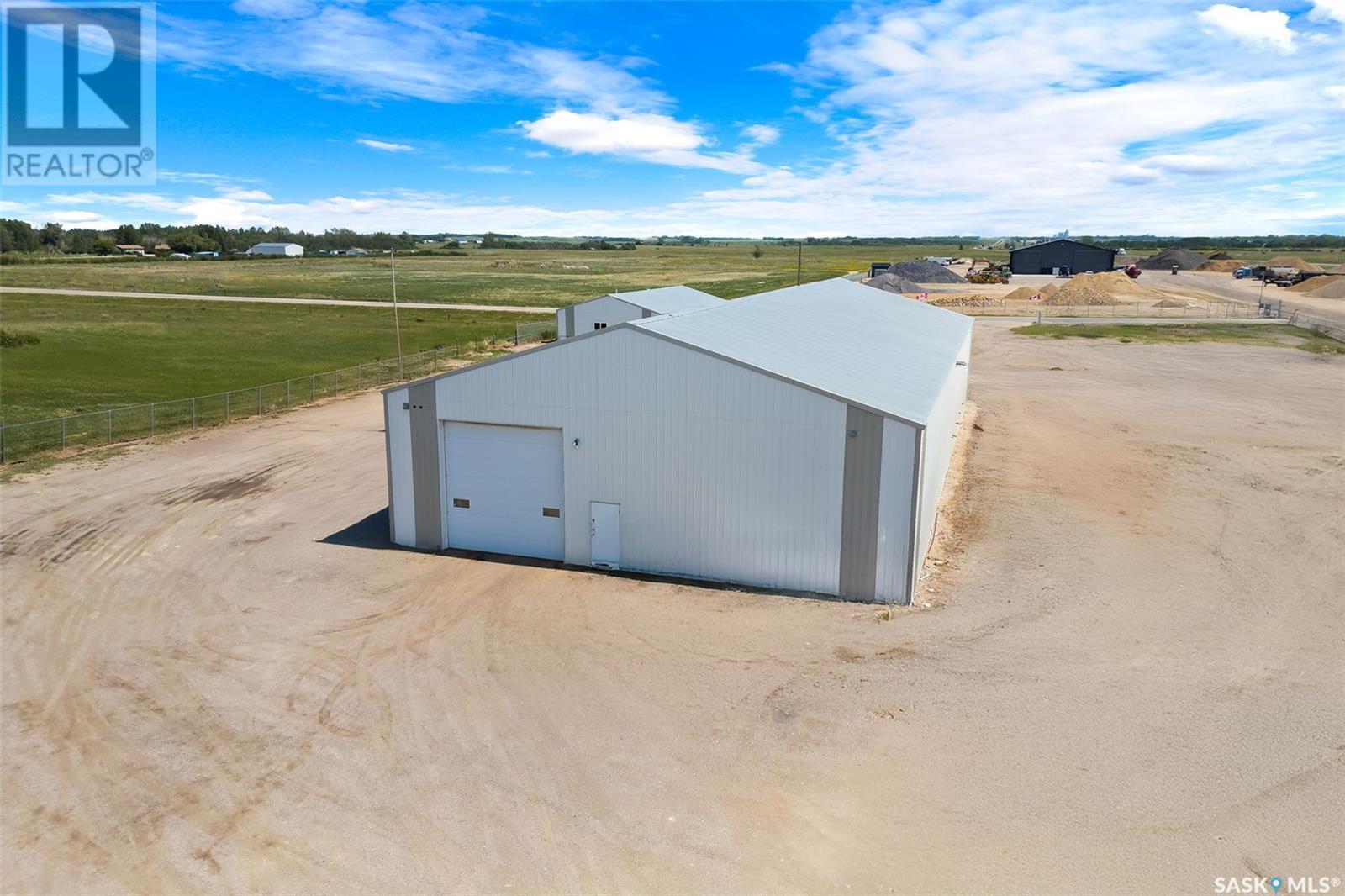 Photo 6 of 1200 Butte Street, Pilot Butte SK