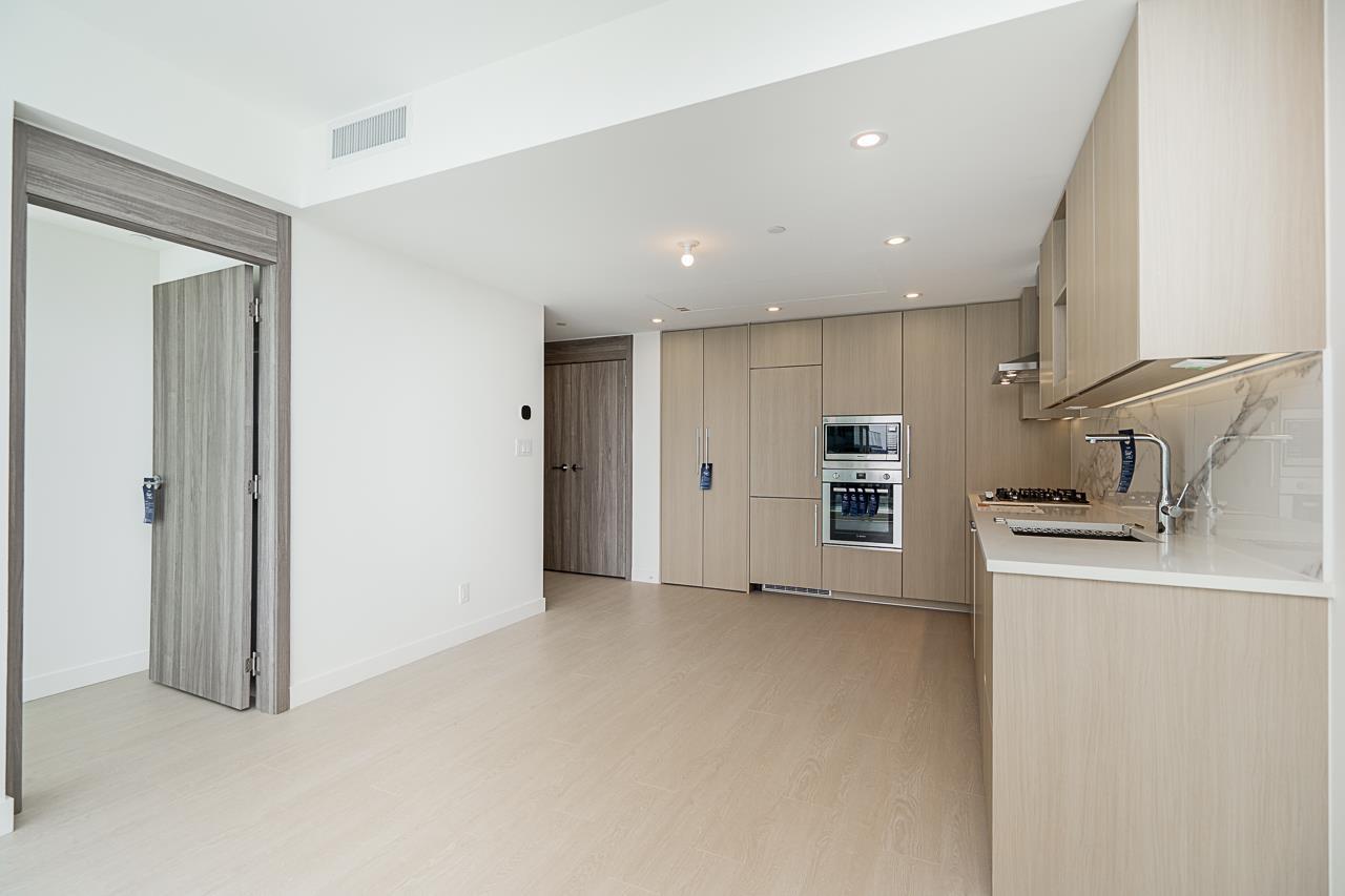 Photo 7 of 3505 13778 100 Avenue, Surrey BC