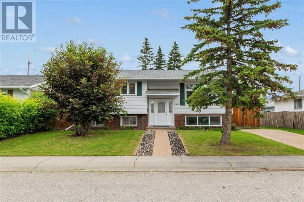 Single Family House Bi-level for Sale in  Cedar Ridge Drive SW Cedarbrae Calgary 