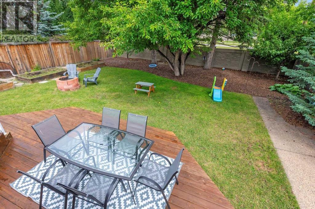 Single Family House Bi-level for Sale in  Cedar Ridge Drive SW Cedarbrae Calgary 