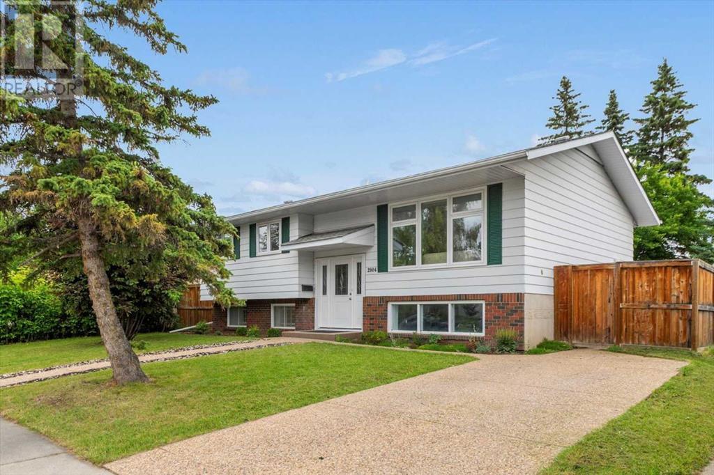 Single Family House Bi-level for Sale in  Cedar Ridge Drive SW Cedarbrae Calgary 