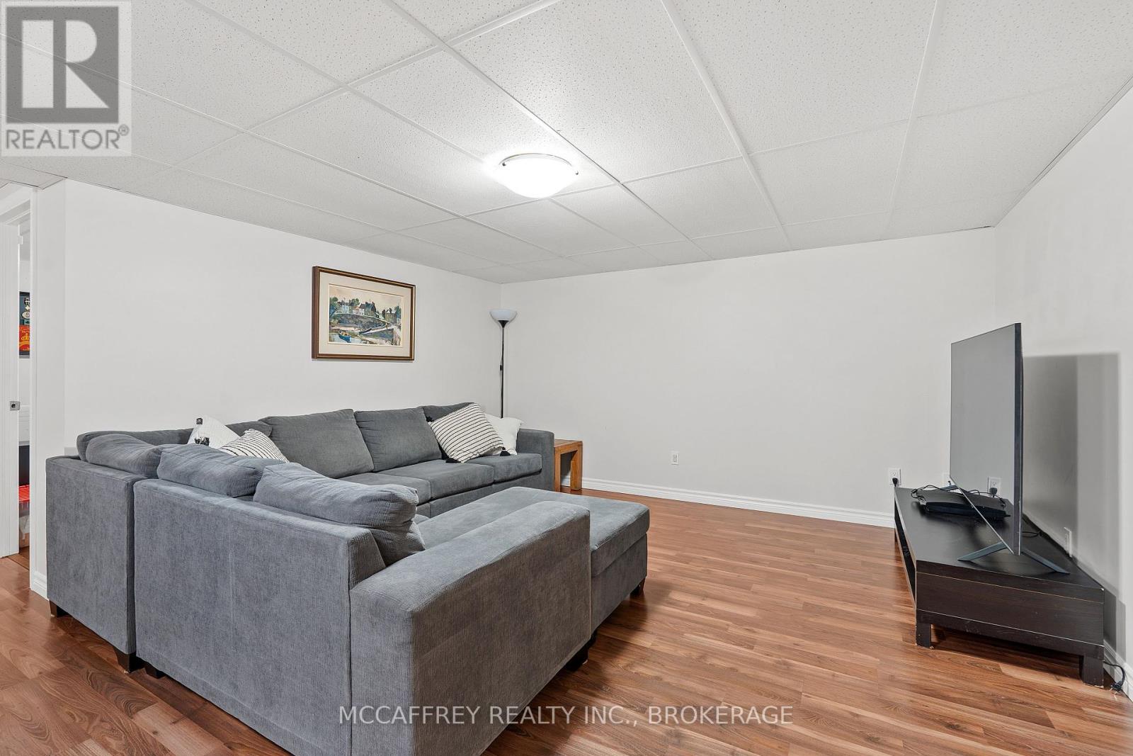 Photo 16 of 37 Kanvers Way, Greater Napanee ON
