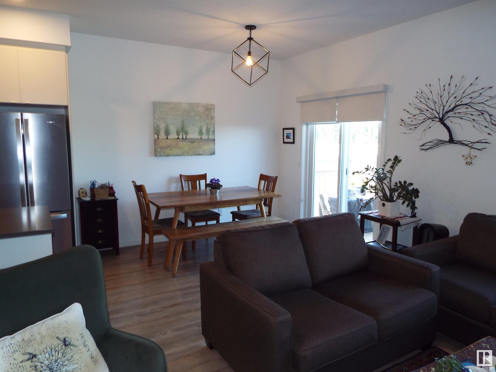 Photo 11 of 4706 67 St, Beaumont AB