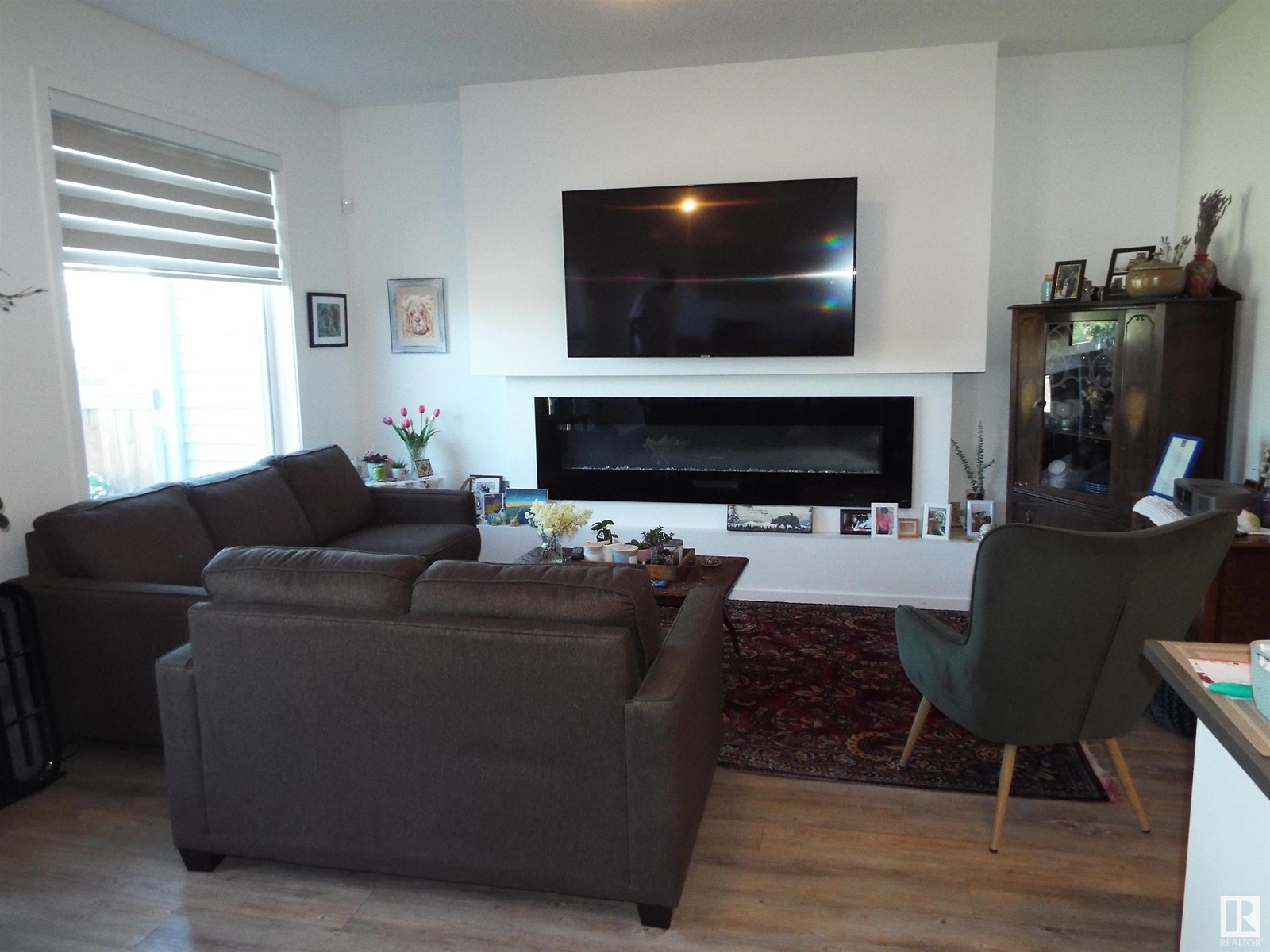 Photo 6 of 4706 67 St, Beaumont AB
