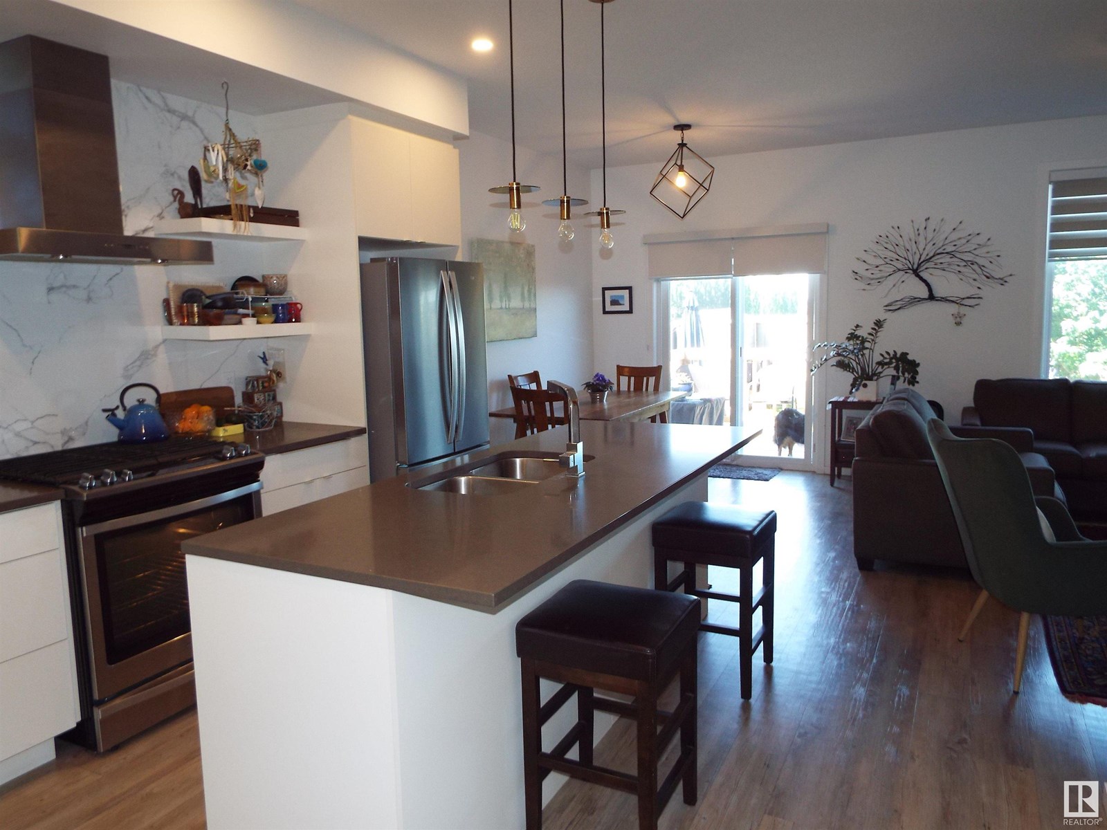 Photo 8 of 4706 67 St, Beaumont AB
