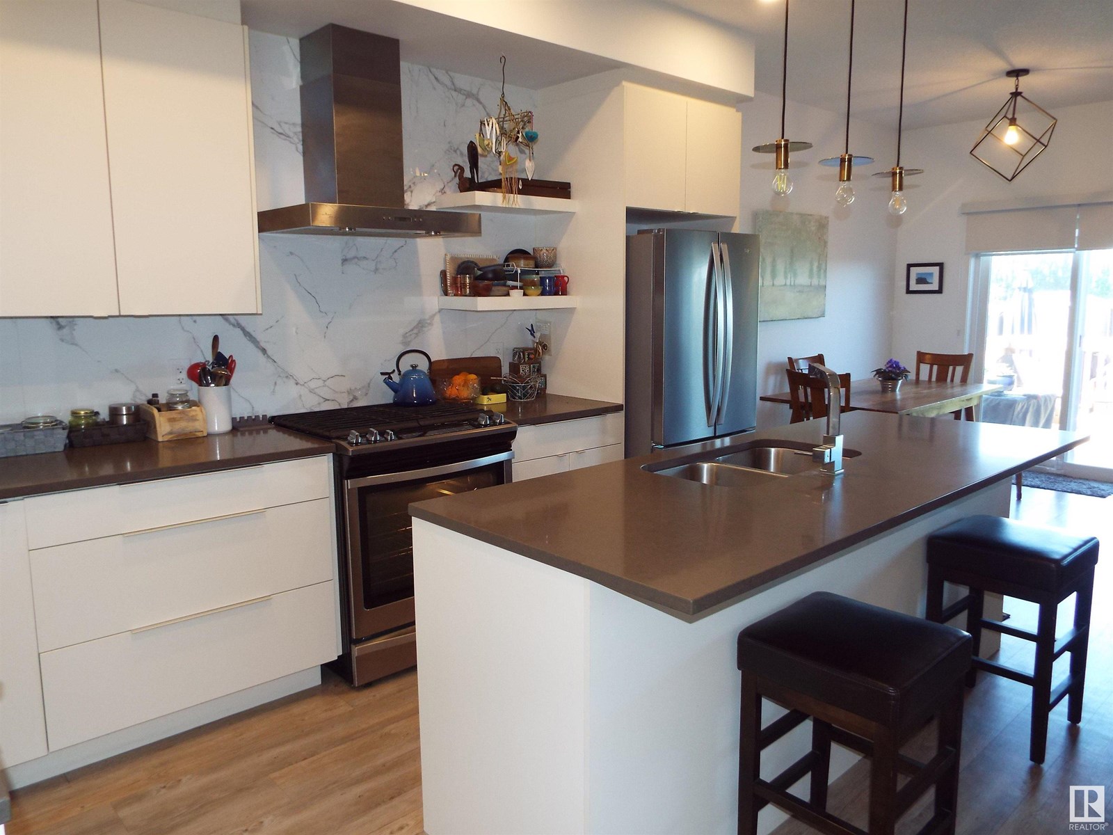 Photo 9 of 4706 67 St, Beaumont AB