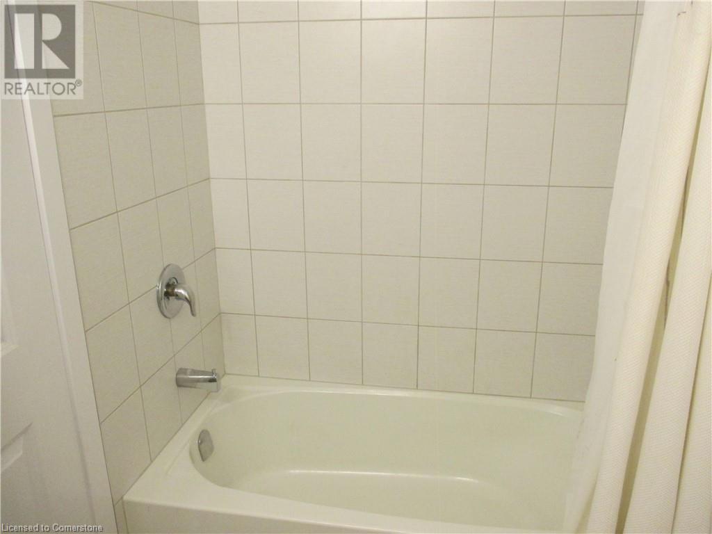 Photo 13 of 5055 Greenlane Road Unit 533, Beamsville ON