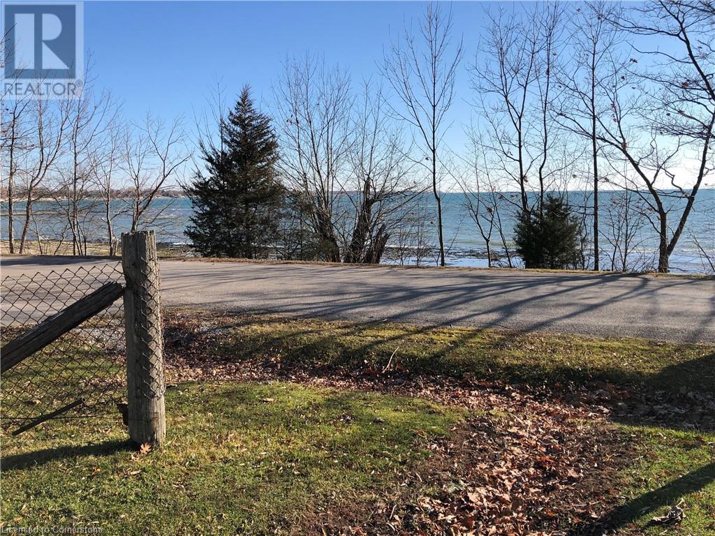 Photo 6 of 2823 Lakeshore Road, Dunnville ON