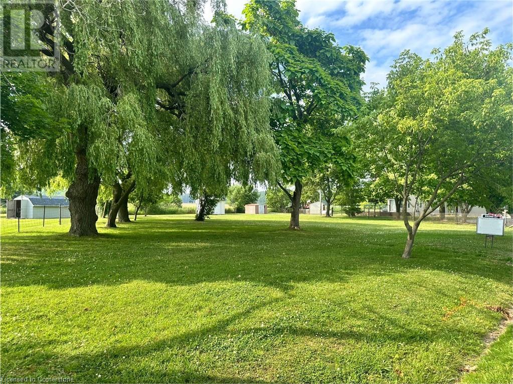 Photo 8 of 2823 Lakeshore Road, Dunnville ON