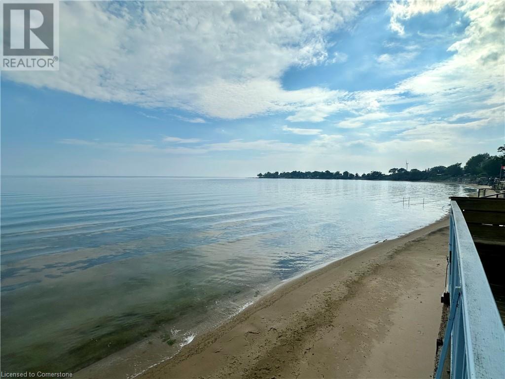 Photo 11 of 2592 Lakeshore Road, Dunnville ON