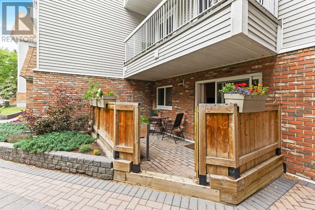 Single Family House for Sale in    Avenue SW Cliff Bungalow Calgary 