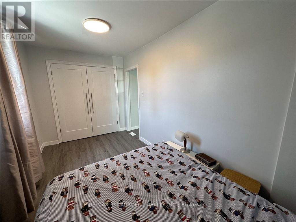 Photo 1 of 129 East 23rd Street, Hamilton ON