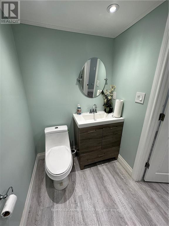 Photo 22 of 129 East 23rd Street, Hamilton ON