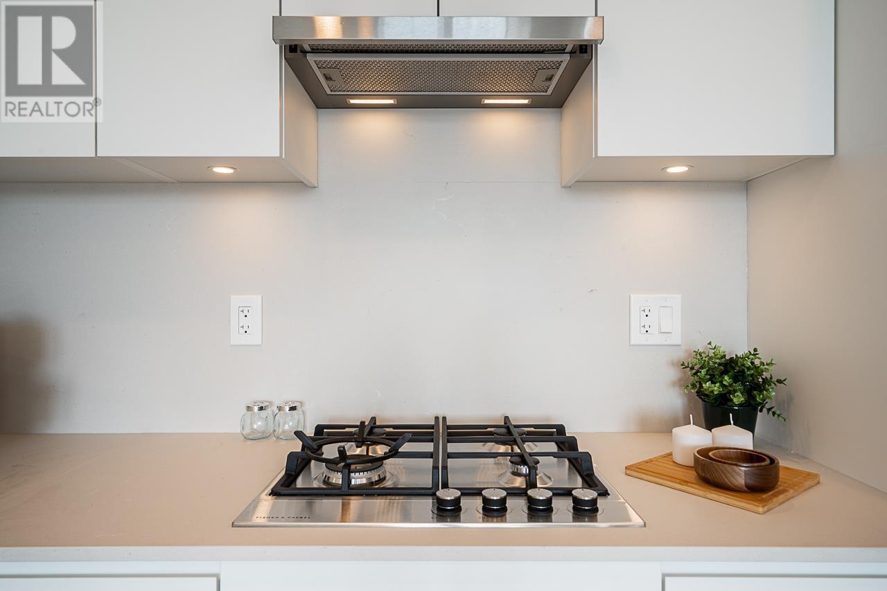 Photo 17 of 3110 2181 Madison Avenue, Burnaby BC
