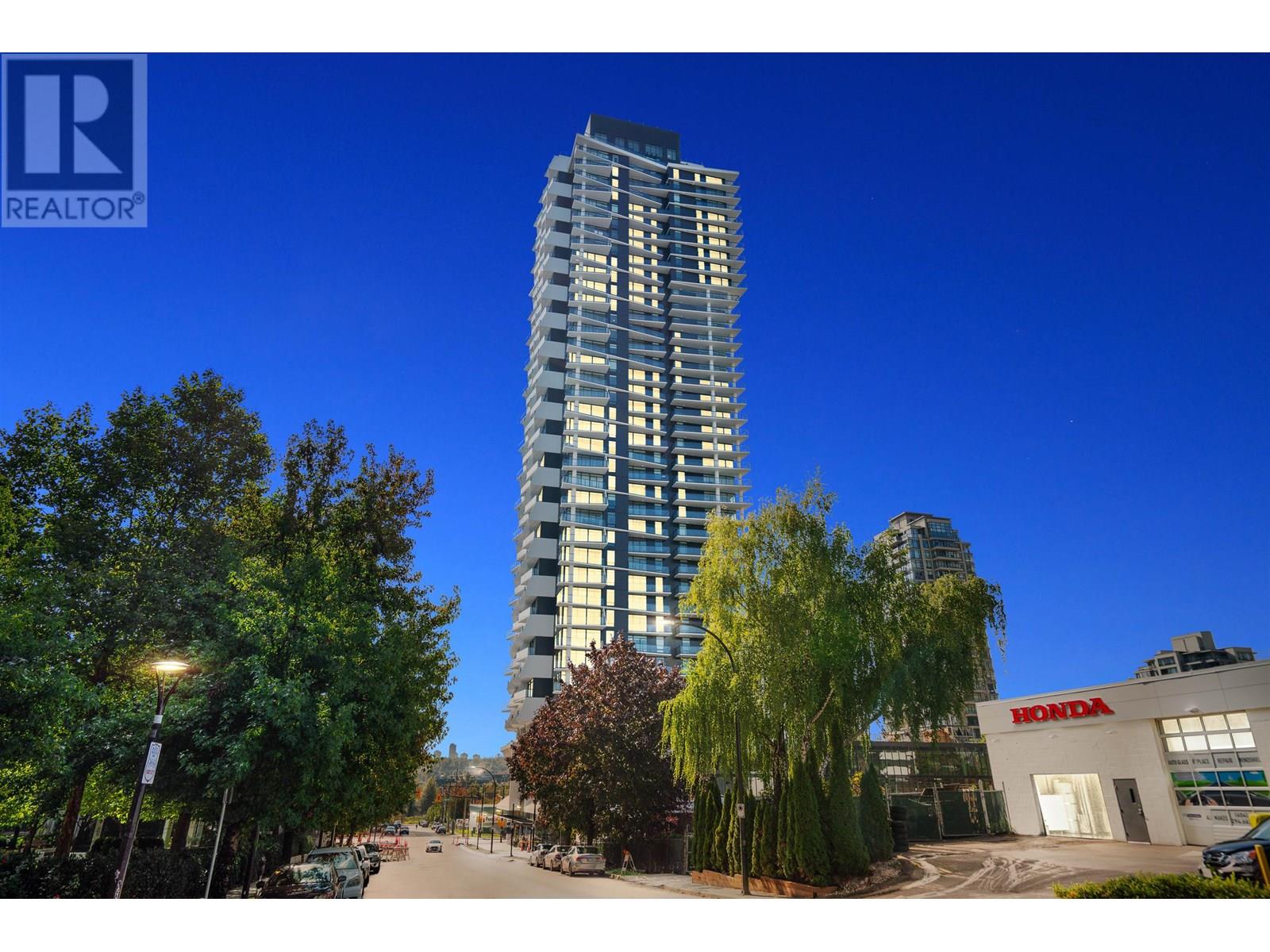 Photo 2 of 3110 2181 Madison Avenue, Burnaby BC