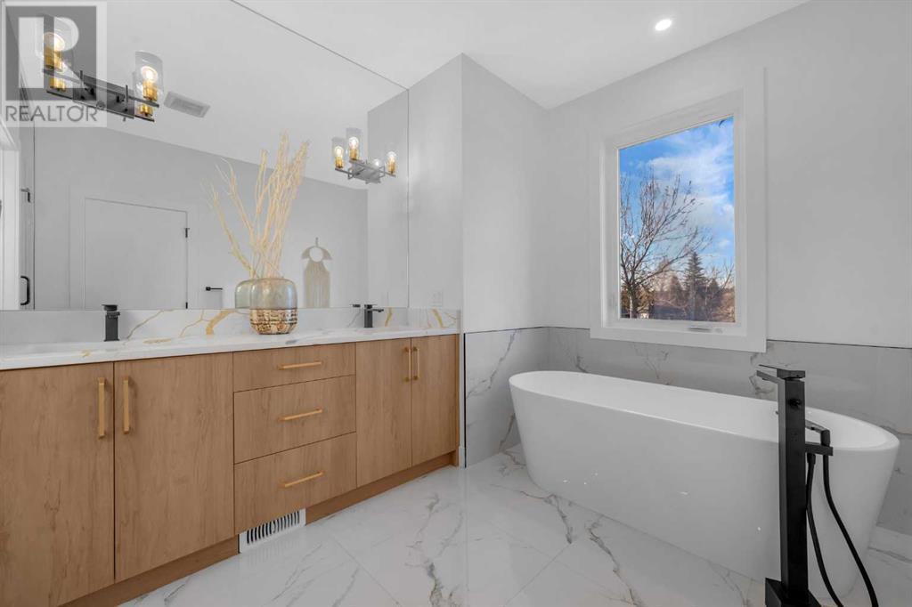 Single Family House for Sale in  Bowglen Road NW Bowness Calgary 