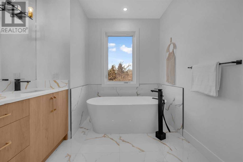 Single Family House for Sale in  Bowglen Road NW Bowness Calgary 