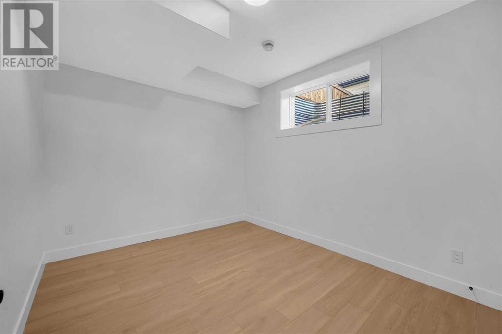 Single Family House for Sale in  Bowglen Road NW Bowness Calgary 