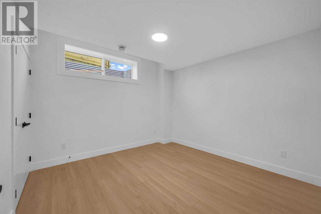 Single Family House for Sale in  Bowglen Road NW Bowness Calgary 