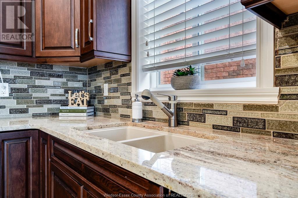 Photo 9 of 1490 Aspenshore, Windsor ON