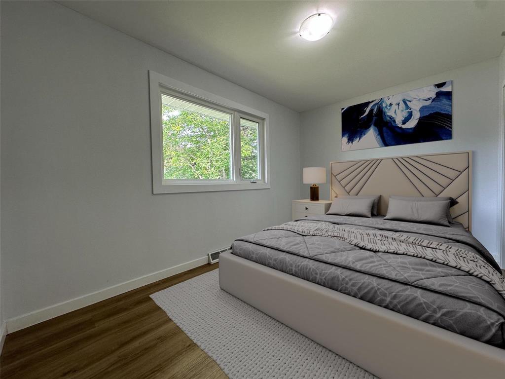 Photo 6 of 434 Dufferin Avenue, Selkirk MB