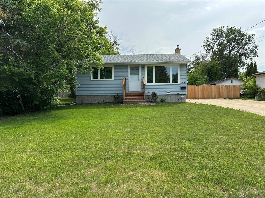 Photo 5 of 434 Dufferin Avenue, Selkirk MB