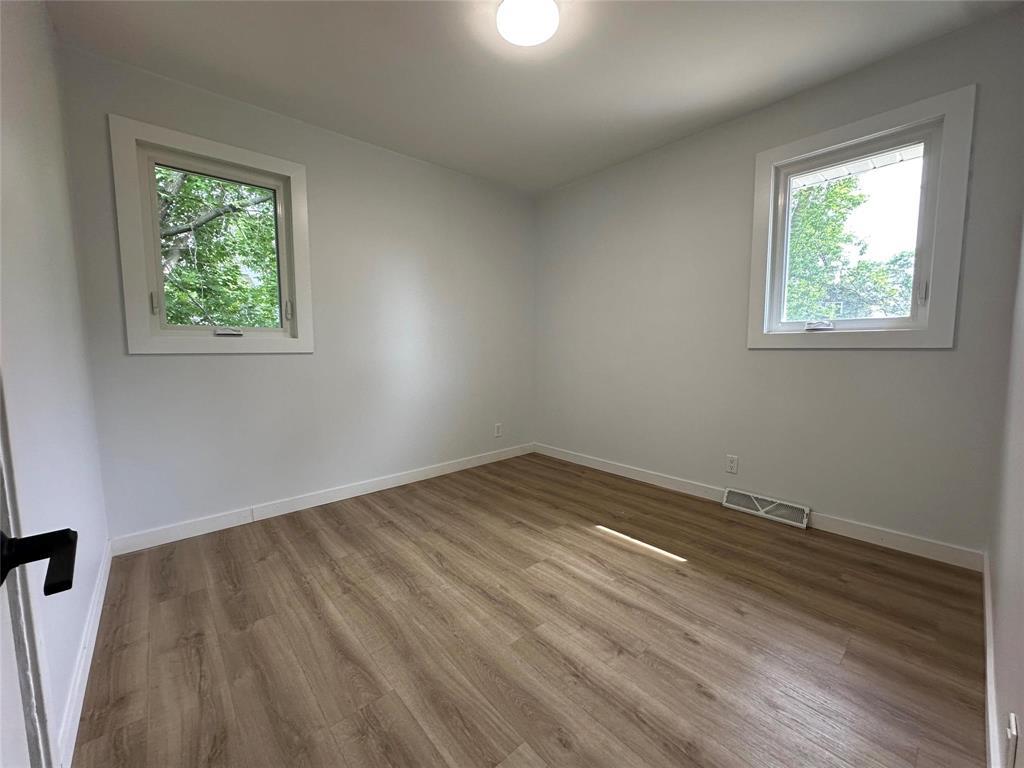 Photo 12 of 434 Dufferin Avenue, Selkirk MB
