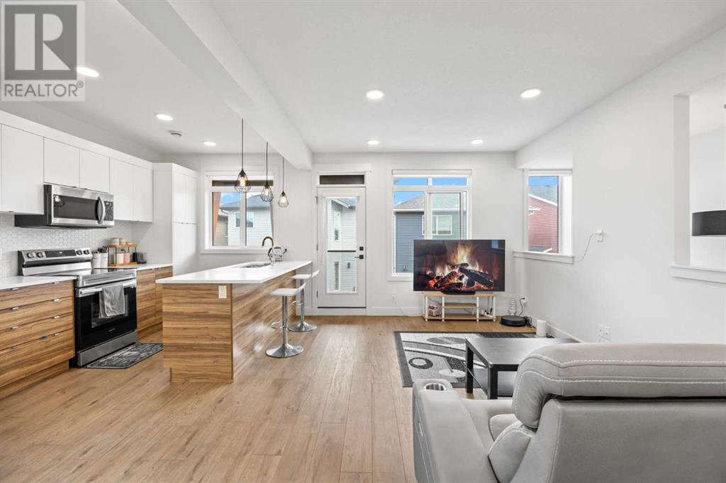 402, 10060 46 Street NE, Calgary, Alberta