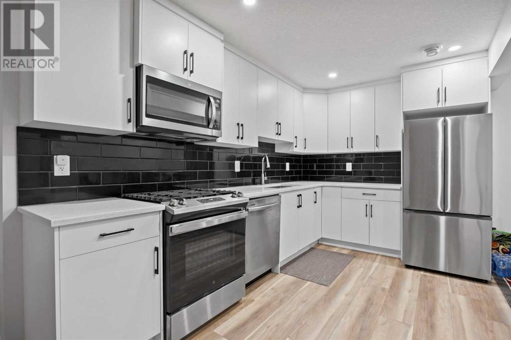 Single Family House for Sale in  Walcrest View SE Walden Calgary 