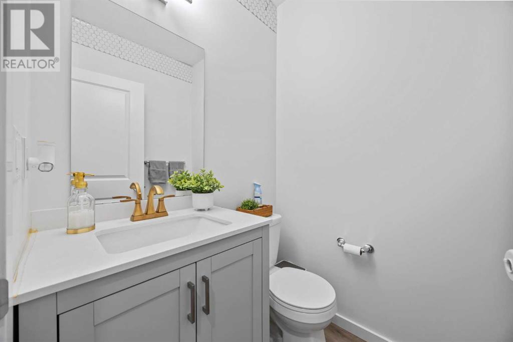 Single Family House for Sale in  Walcrest View SE Walden Calgary 